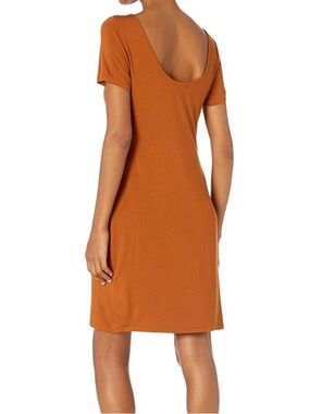 Daily Ritual Scoop-Back Short Sleeve Swing Dress in Rust Size Large Viscose